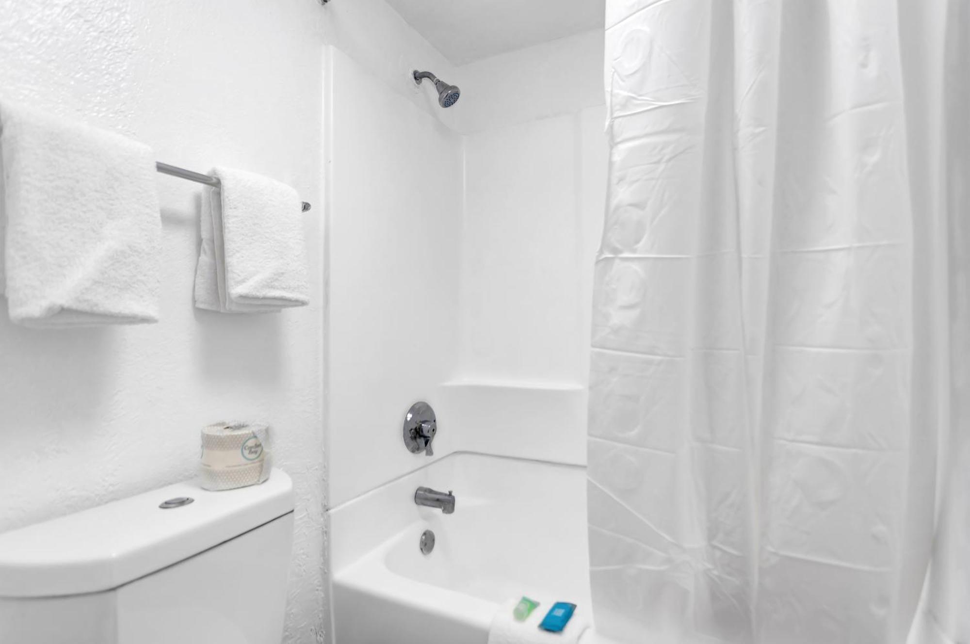 Qubed San Antonio Hotel Ngoại thất bức ảnh
